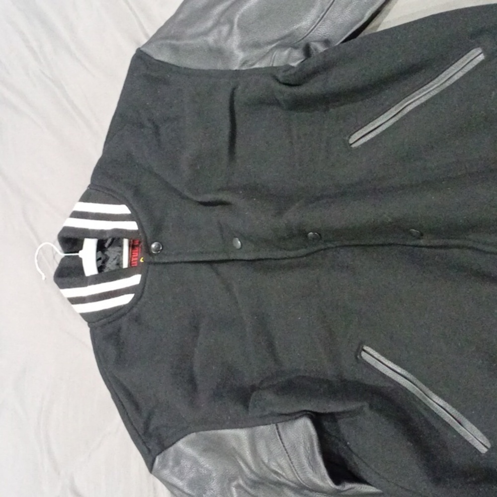 New Brutul Bee Varsity Letterman Jacket - Picture 6 of 12